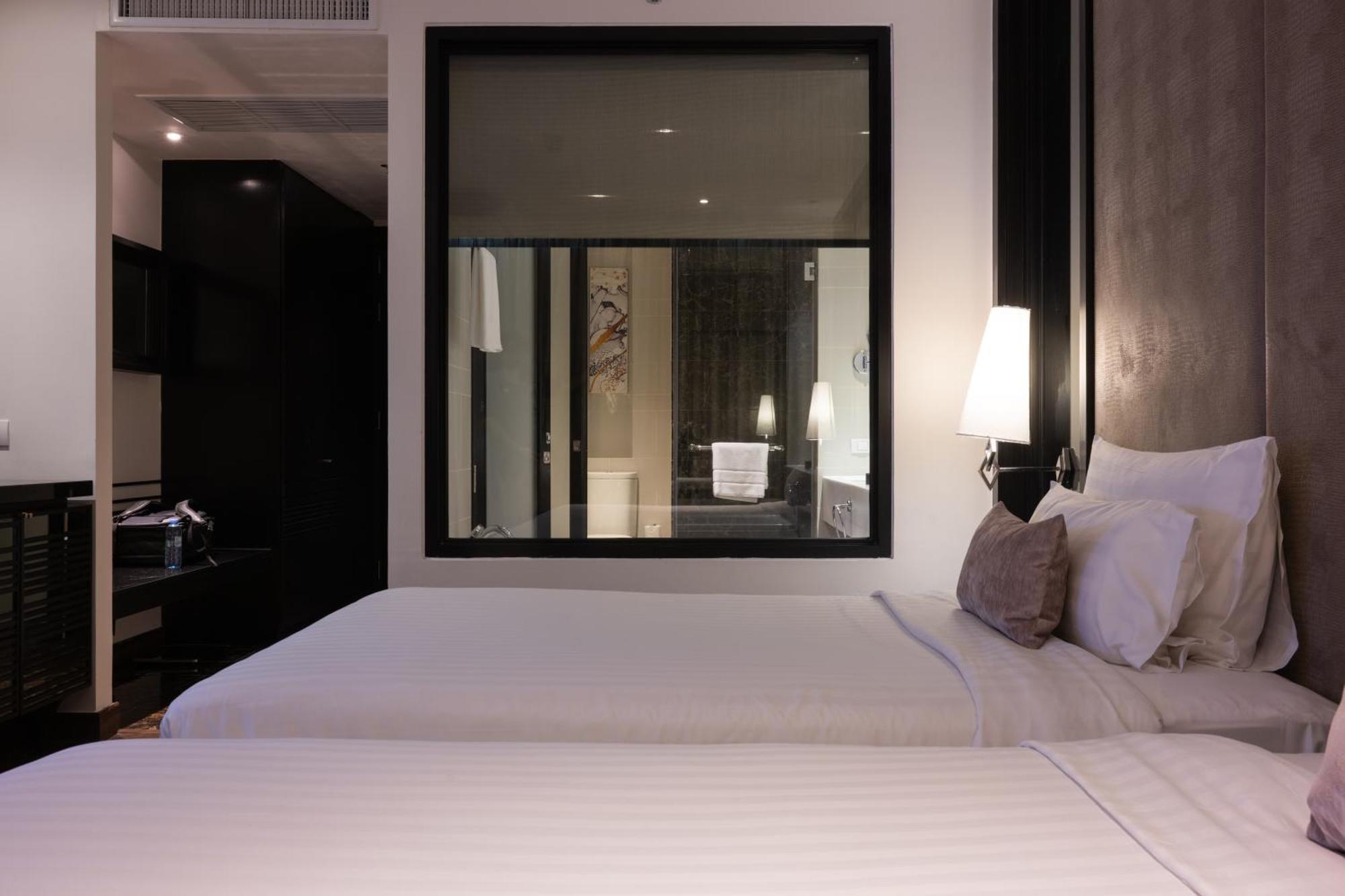 Mövenpick Sukhumvit 15 - Sha 5*