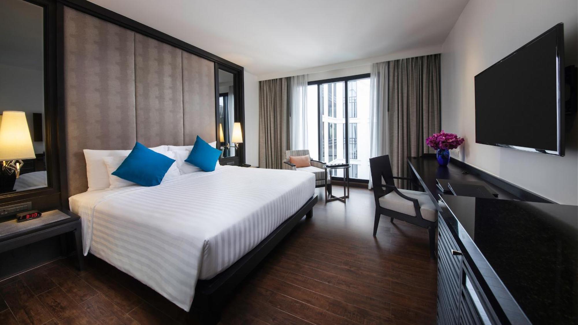 Mövenpick Sukhumvit 15 - Sha 5*