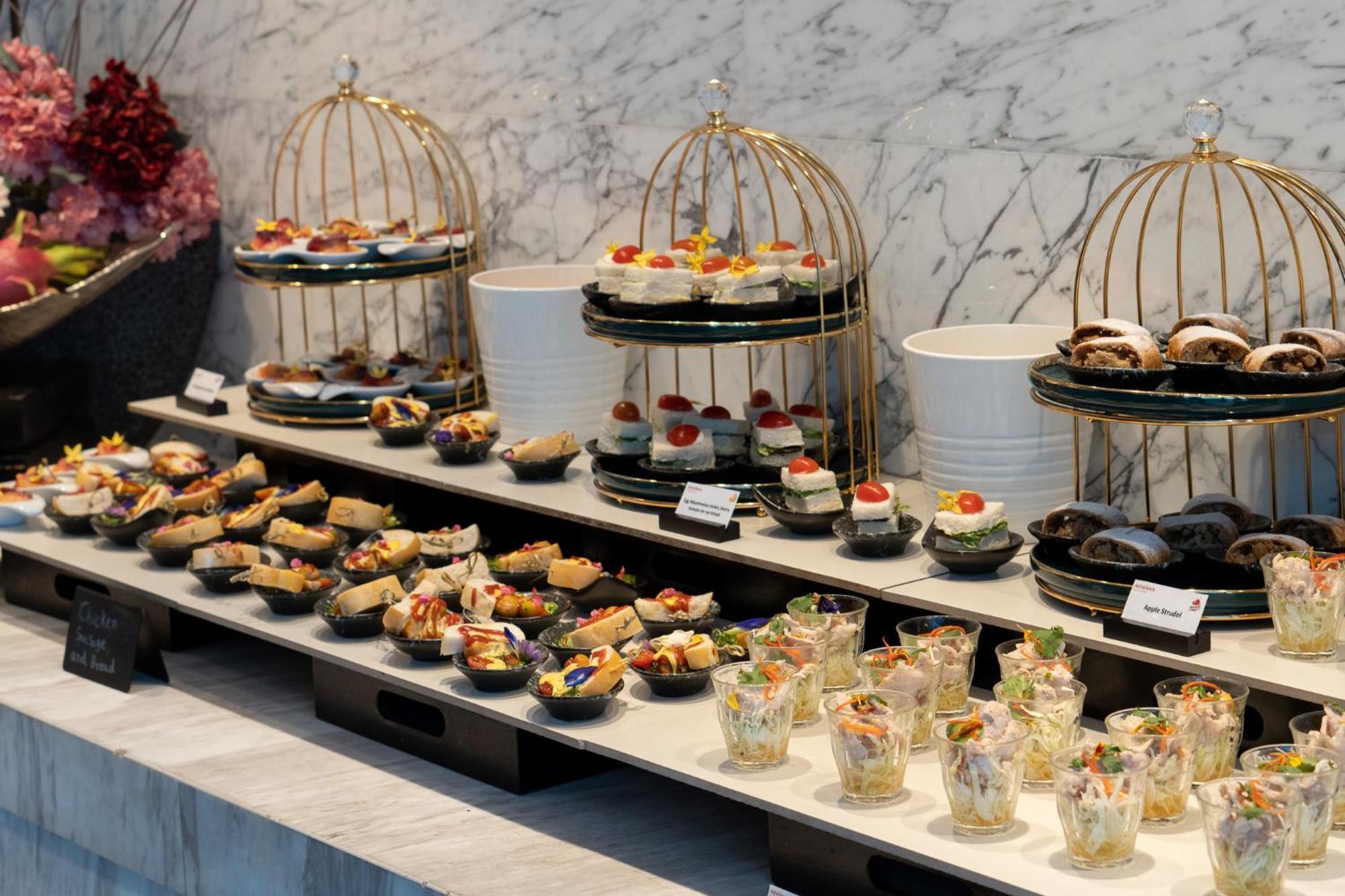 Mövenpick Sukhumvit 15 - Sha 5* Bangkok