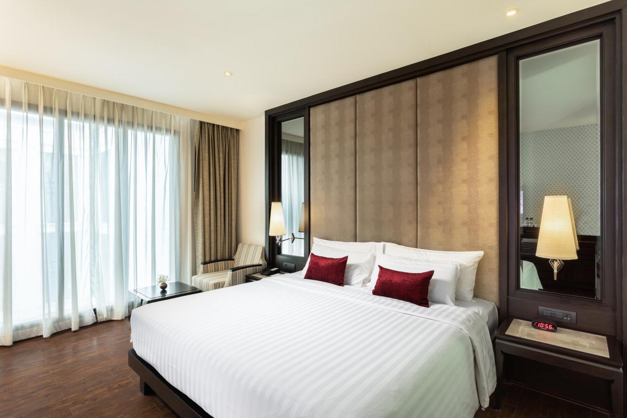 酒店 Moevenpick Sukhumvit 15 5*